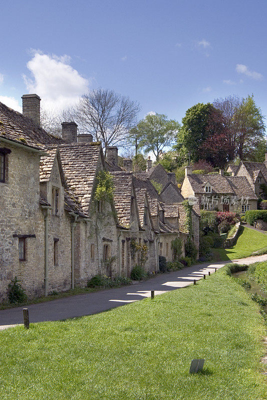 风景如画的科茨沃尔德- Bibury